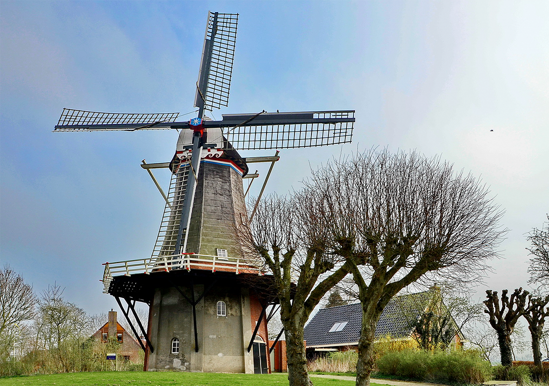 3, Molen 00492 De Vier Winden (Pieterburen), Bernd Käding (11-4-2014) | Database Nederlandse molens