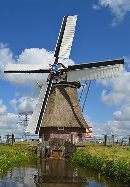 Molen 00472 De Zuidwendinger (Vierverlaten), Rob Hoving (2-6-2012). | Database Nederlandse molens