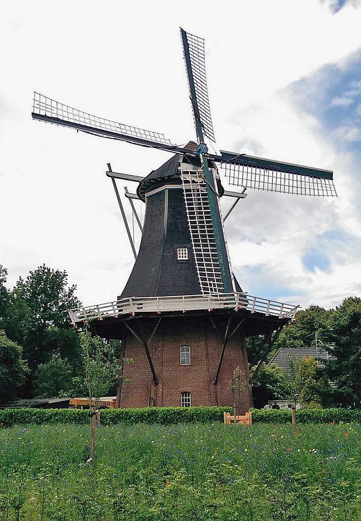 2, Molen 00588 De Korenbloem (Vriescheloo), Martijn Scholtens (7-1-2014). | Database Nederlandse molens