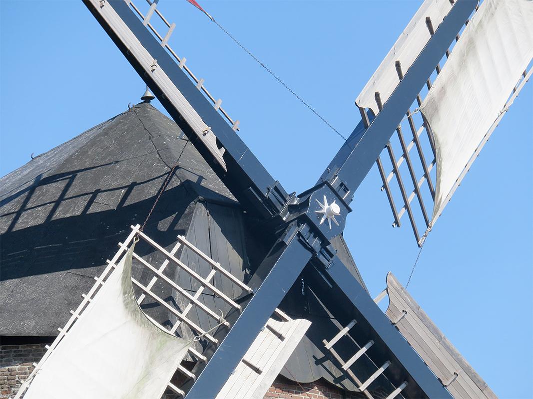 7, Molen 00870 Grafelijke Korenmolen (Zeddam), William Bouter (19-8-2018) | Database Nederlandse molens