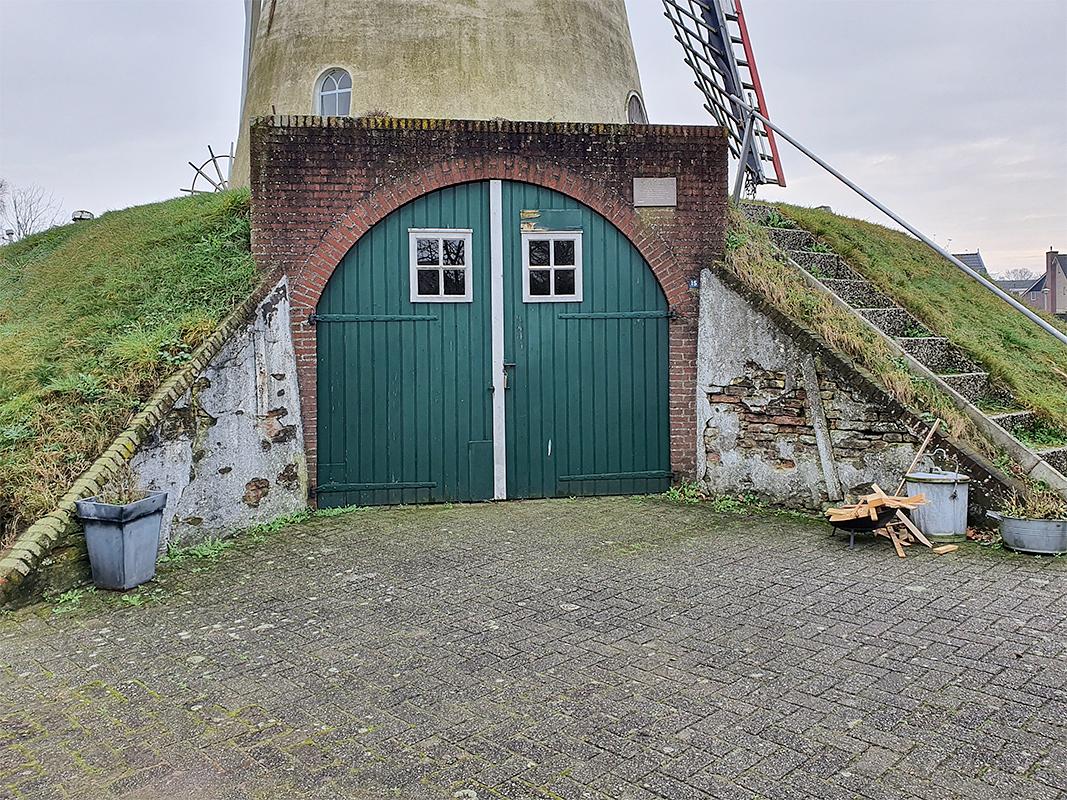 8, Molen 00871 De Volharding (Zeddam), Pieter Zuijkerbuijk (20-1-2020) | Database Nederlandse molens