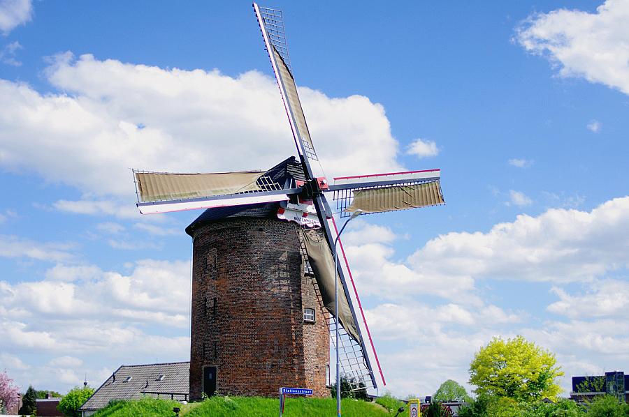 4, Molen 00862 Buitenmolen (Zevenaar), W. Hendriks (9-5-2013). | Database Nederlandse molens