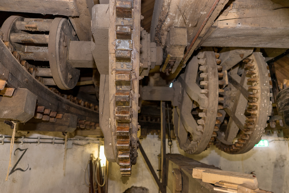 15, Molen 00862 Buitenmolen (Zevenaar), Marcel van Nies (13-01-2018)Het kruiwerk aan de rechterkant, van onderen gezien. | Database Nederlandse molens