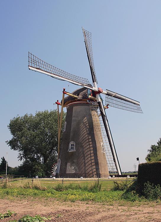 Molen 01770 De Korenbloem (Zoelen), Ton Koorevaar (25-7-2012). | Database Nederlandse molens