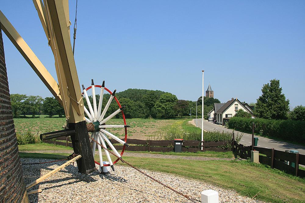 7, Molen 01770 De Korenbloem (Zoelen), Ton Koorevaar (25-7-2012). | Database Nederlandse molens