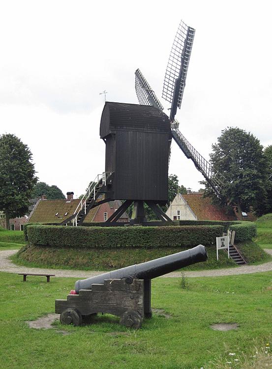 3, Molen 10009 (Naamloos) (Bourtange), Gert Klooster (20-6-2011). | Database Nederlandse molens