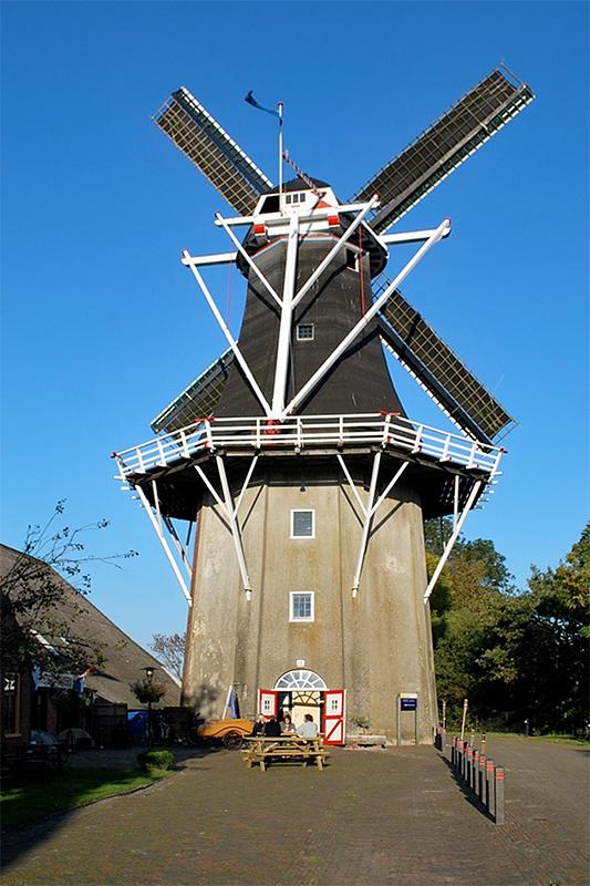 3, Molen 00483 De Lelie (Eenrum), Martijn Scholtens (10-10-2010) | Database Nederlandse molens