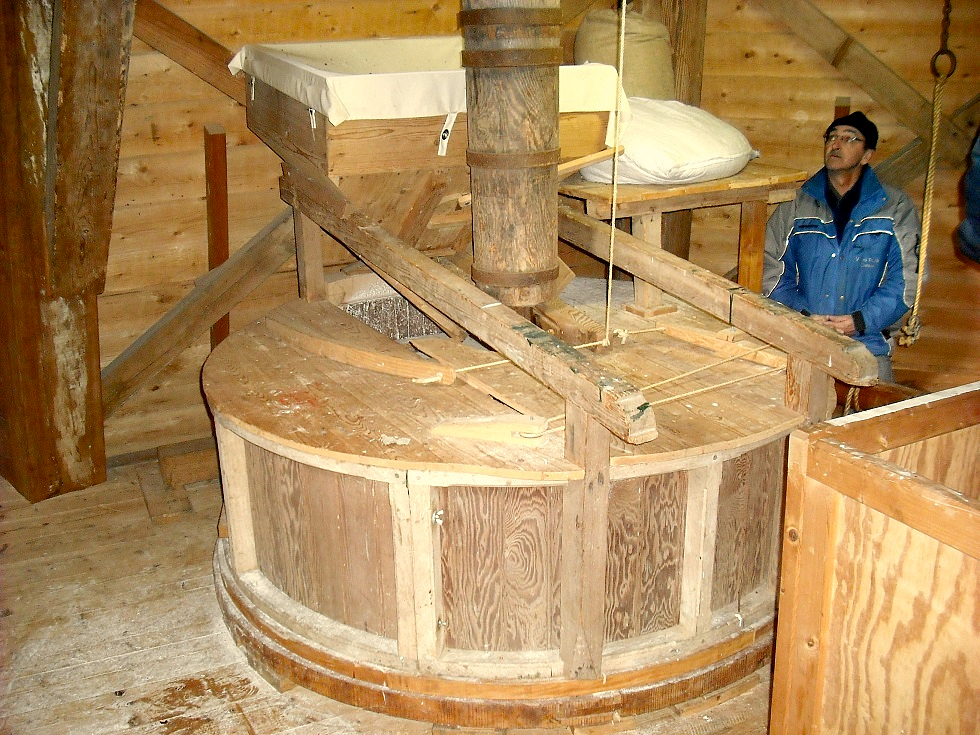 13, Molen 00561 Udema's molen (Finsterwolde (Ganzedijk)), Rob Hoving (9-2-2011) | Database Nederlandse molens