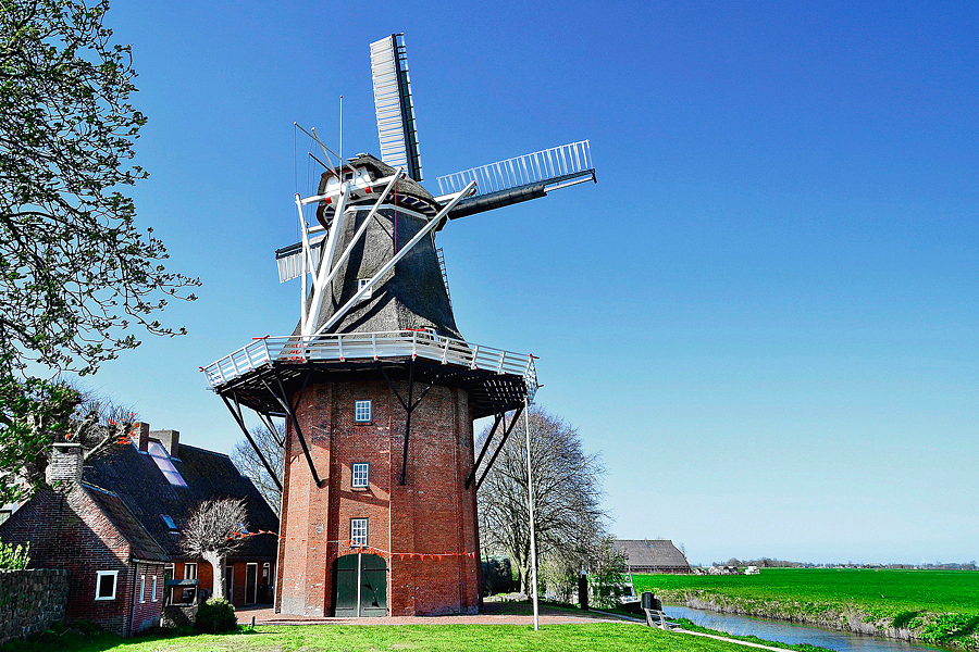 2, Molen 00454 Grote Geert (Kantens), Bernd Käding (1-5-2014) | Database Nederlandse molens
