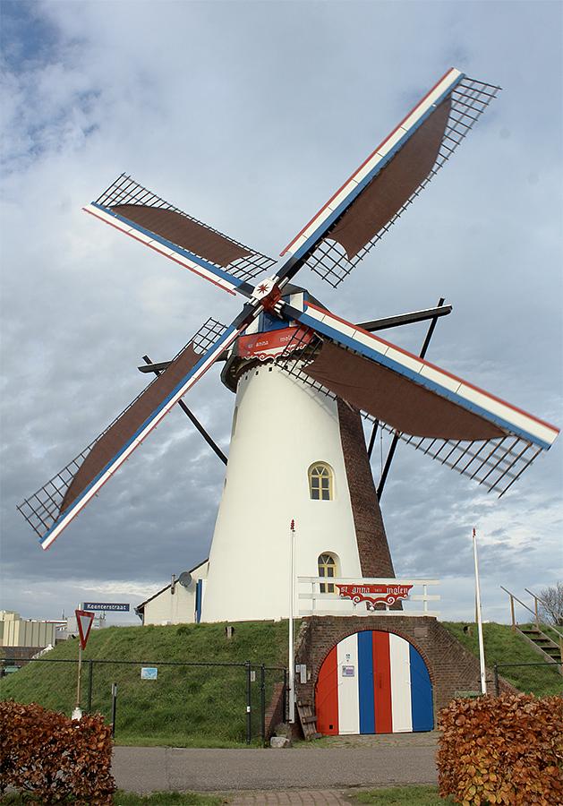 Molen 00182 Sint Anna (Weert), Koen van der Maat (15-11-2020) | Database Nederlandse molens