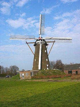 Molen 01955 Nooit Gedacht (Merselo), Jan van der Molen (01-04-2004). | Database Nederlandse molens