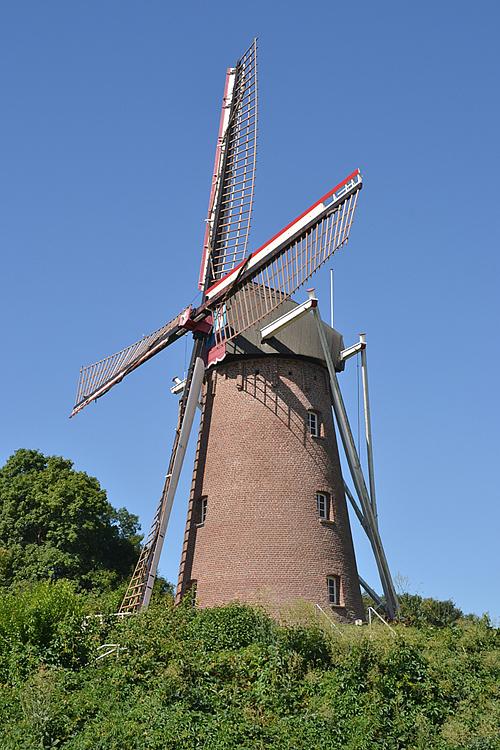 Molen 01117 Janssenmolen (Oirsbeek), Rob Pols (4-8-2013). | Database Nederlandse molens