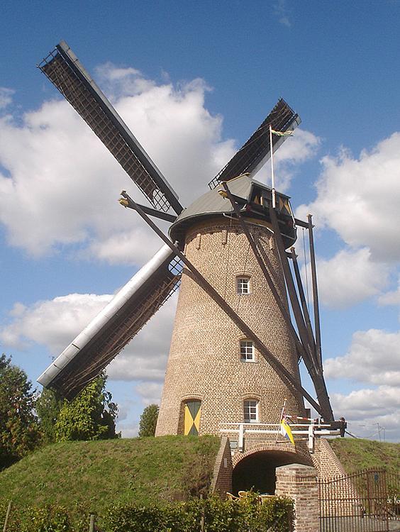 2, Molen 02809 De Korenbloem (Ospel), Marcel Stroo (7-10-2012). | Database Nederlandse molens