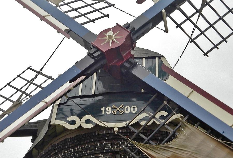 4, Molen 03508 Sint Petrus (Roggel / Nijken), Tony Hop (11-4-2015) | Database Nederlandse molens