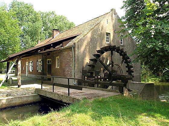 2, Molen 06681 t Broekmolen (Stramproy-Heyeroth), W. Jans (06-08-2006). | Database Nederlandse molens
