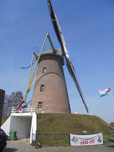2, Molen 00183 Sint Anna (Tungelroy), Rob Simons (1-4-2013). | Database Nederlandse molens