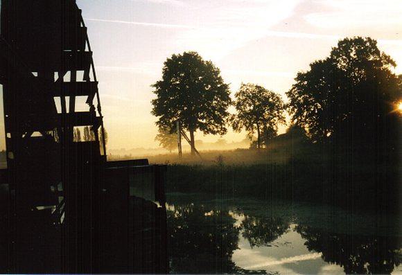6, Molen 02800 Uffelse Molen (Haler (Hunsel)), J. Klerkx  (september 2003) | Database Nederlandse molens