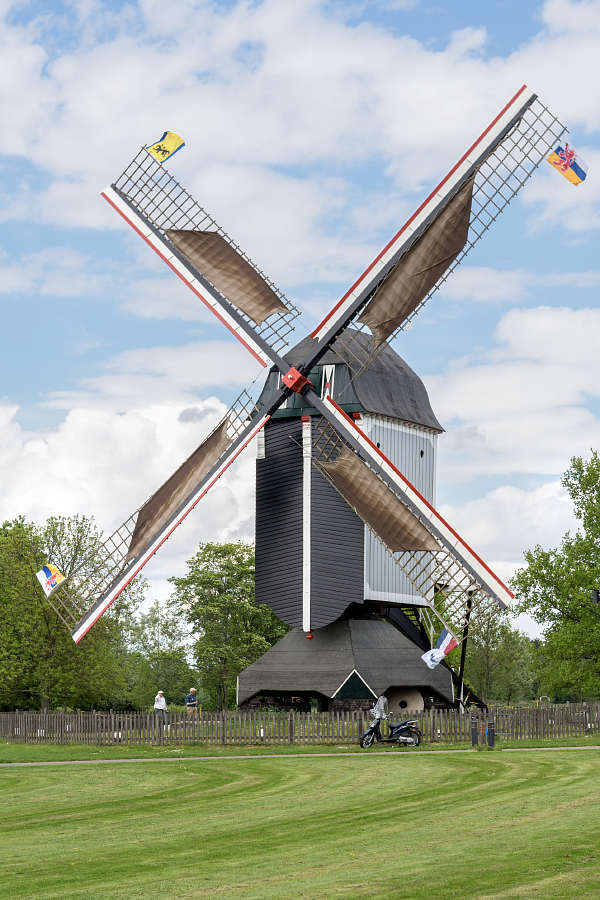 Molen 00195 (Naamloos) (Urmond), Marcel van Nies (13-5-2017) | Database Nederlandse molens
