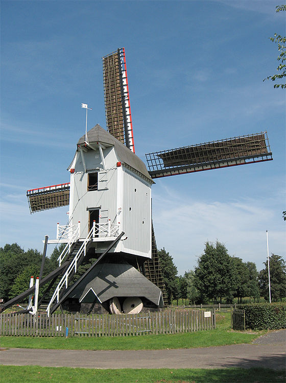 2, Molen 00195 (Naamloos) (Urmond), Frans Reubsaet (16-8-2016) | Database Nederlandse molens