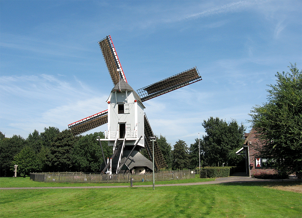 3, Molen 00195 (Naamloos) (Urmond), Frans Reubsaet (16-8-2016) | Database Nederlandse molens