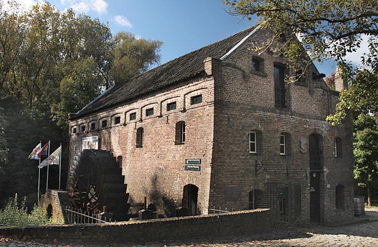 2, Molen 06680 v Kasteelmolen /Wymarsche Molen (Arcen), Louis Kleijberg (7-10-2012) | Database Nederlandse molens