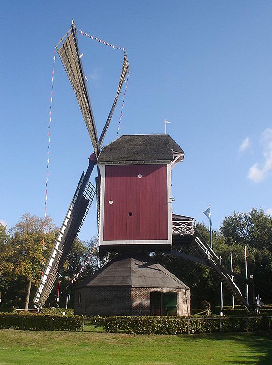 2, Molen 02785 Sint Lindert / Molen van Niessen (Beegden), Marcel Stroo (7-10-2012) | Database Nederlandse molens