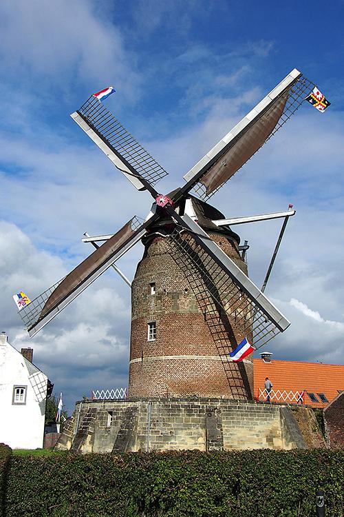 Molen 00754 Torenmolen van Gronsveld (Maastricht-Gronsveld), Stefan Graatsma (2-10-20016) | Database Nederlandse molens