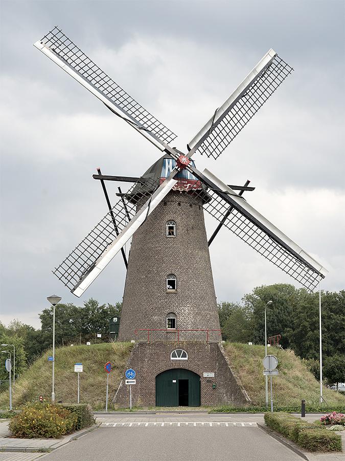 Molen 03512 Sint Antonius (Heythuysen-Areven), Marcel van Nies (2-8-2020) | Database Nederlandse molens