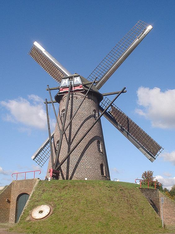 3, Molen 03512 Sint Antonius (Heythuysen-Areven), Marcel Stroo (7-10-2012) | Database Nederlandse molens