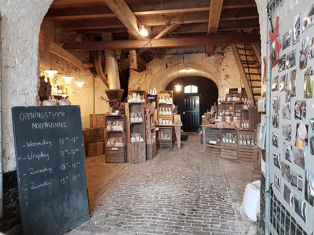 6, Molen 00709 Sancto Antonio / St. Antonius (Halsteren), Pieter Zuijkerbuijk (23-12-2018) | Database Nederlandse molens