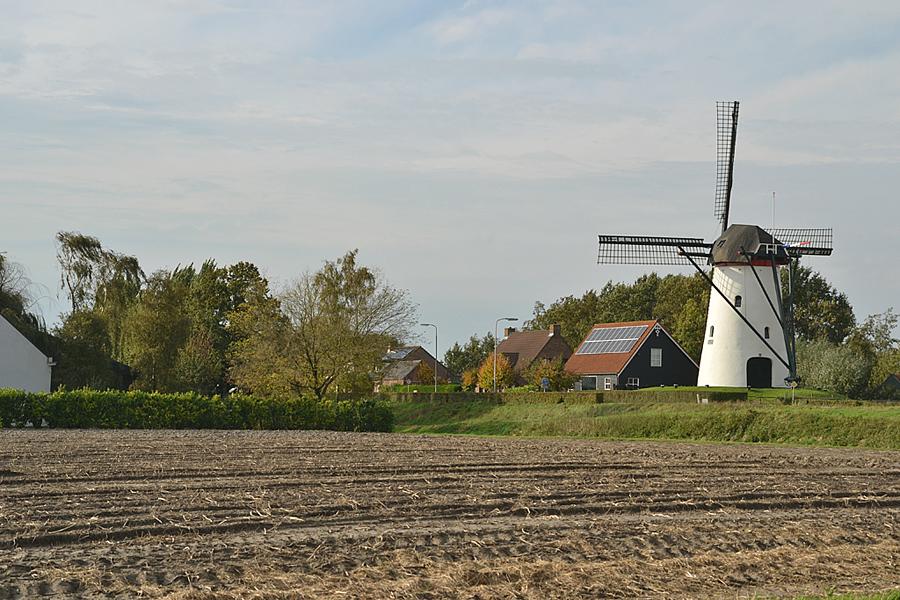 4, Molen 01869 De Vos / Heense Molen (Heensche Molen), Rob Pols (22-10-2013) | Database Nederlandse molens