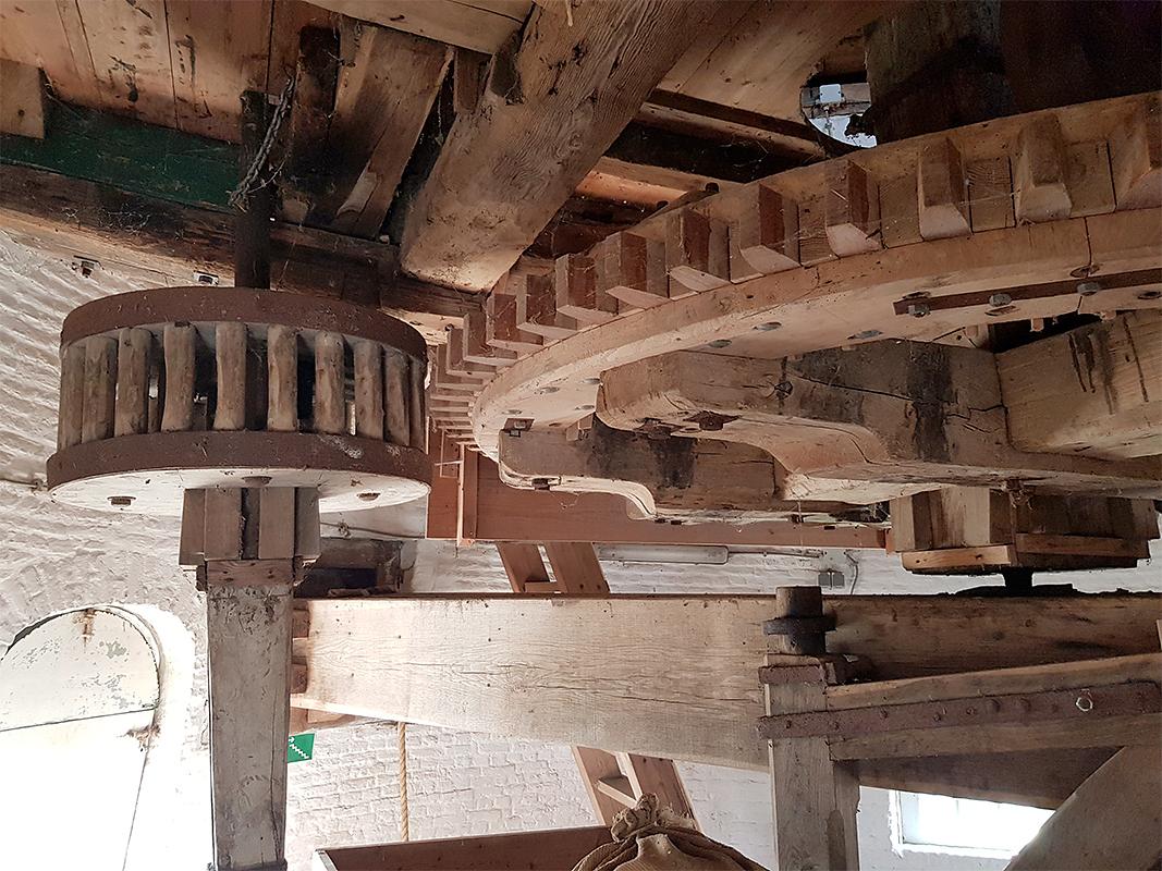 14, Molen 01869 De Vos / Heense Molen (Heensche Molen), Pieter Zuijkerbuijk (18-5-2019) | Database Nederlandse molens
