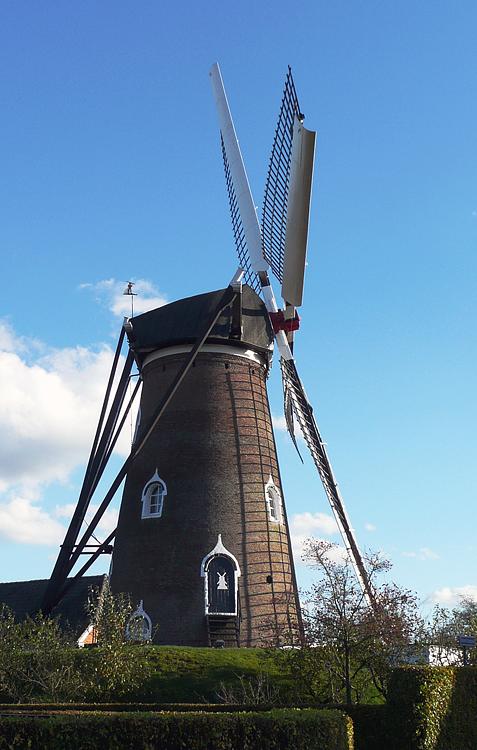2, Molen 02523 De Doornboom (Hilvarenbeek), Gerard Barendse (30-10-2013). | Database Nederlandse molens