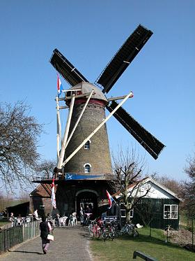 2, Molen 02591 Zeldenrust (Hooge Zwaluwe), A.J. Wisse (23-3-2003). | Database Nederlandse molens