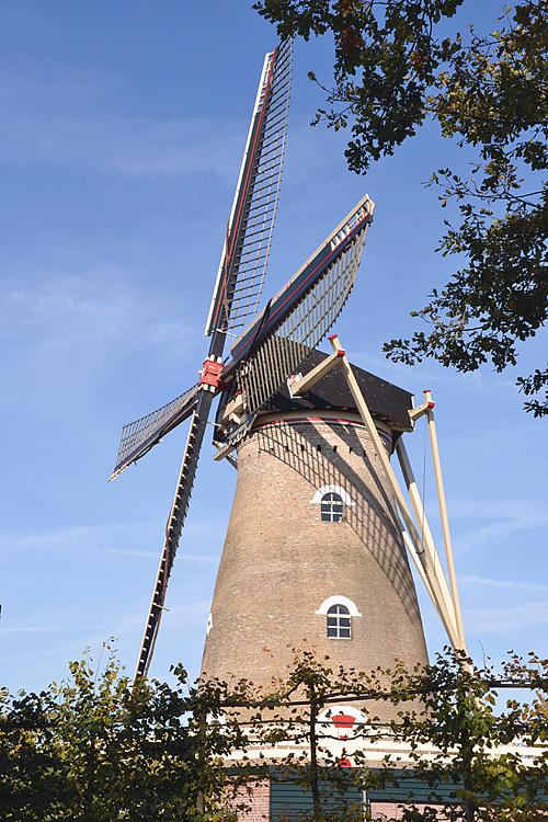 Molen 00375 De Couwenberg (Kaatsheuvel), Rob Pols (21-10-2011). | Database Nederlandse molens