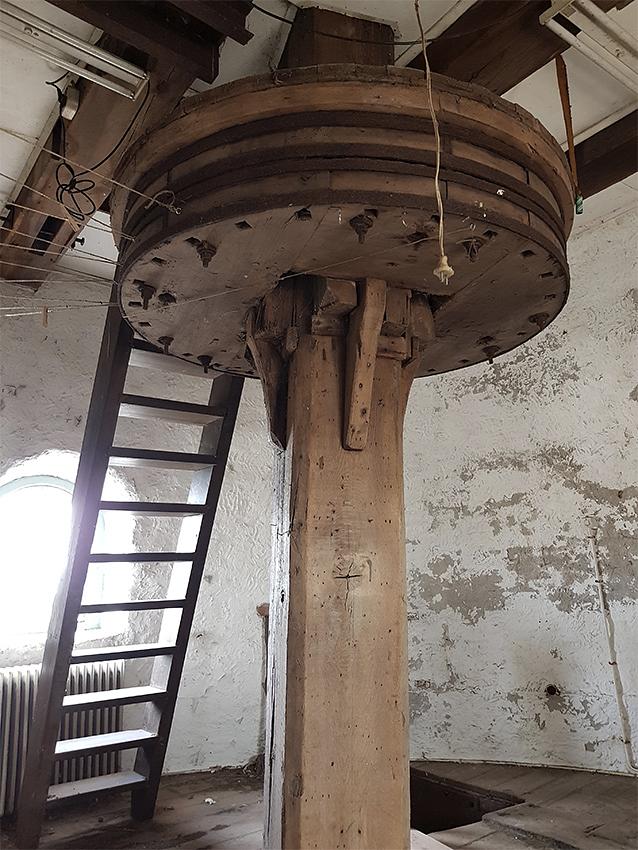 16, Molen 00373 De Eendragt (Kaatsheuvel), Pieter Zuijkerbuijk (28-1-2019)Let op de waslijnen... | Database Nederlandse molens