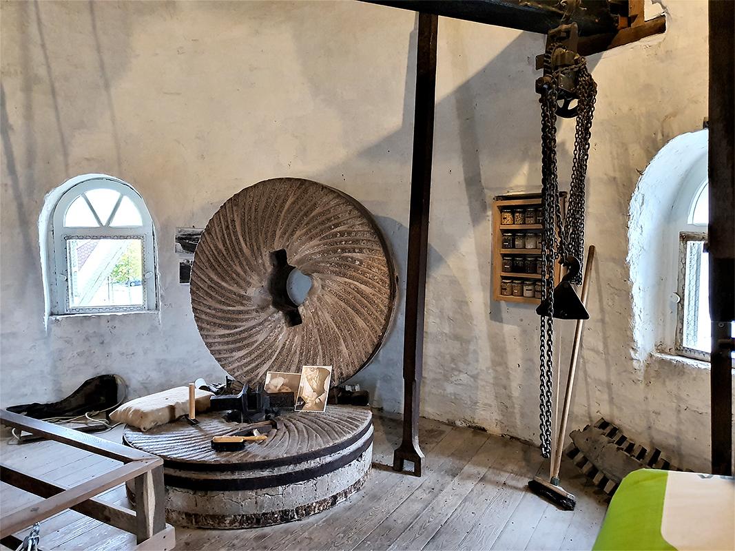13, Molen 01583 De Volksvriend (Liessel), Pieter Zuijkerbuijk (7-12-2019) | Database Nederlandse molens