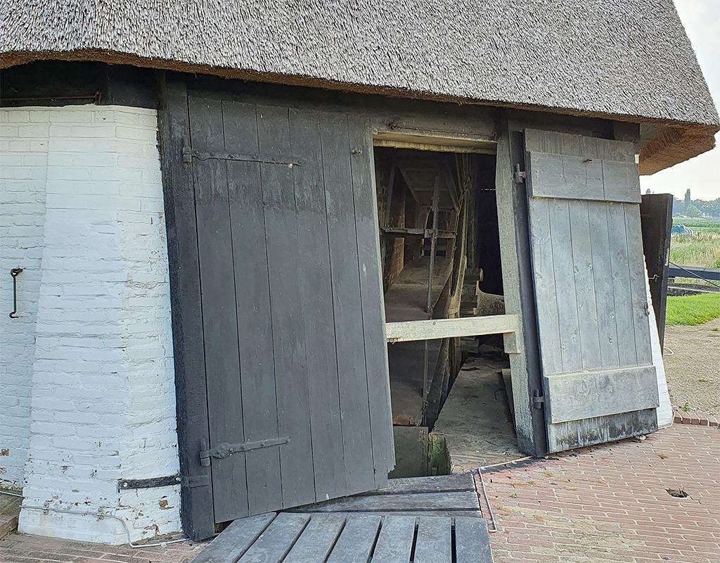 10, Molen 01197 Oude Doornse Molen (Almkerk), Pieter Zuijkerbuijk (20-6-2020) | Database Nederlandse molens