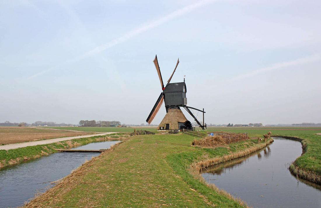 4, Molen 01206 a Uitwijkse Molen (Sleeuwijk), Sven Verbeek (24-3-2012)Omgeving en rondmaalcircuit. | Database Nederlandse molens