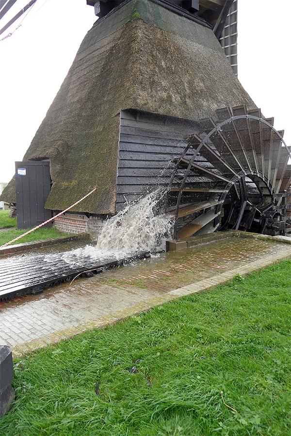 6, Molen 01204 Zandwijkse Molen (Almkerk), Jan de Peuter (21-10-2017) | Database Nederlandse molens