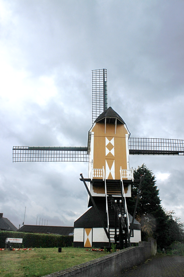 2, Molen 01938 (Naamloos) (Boekel), Louis Kleijberg (19-6-2011) | Database Nederlandse molens