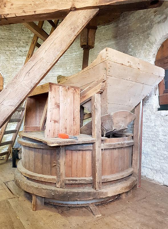 11, Molen 02593 De Hoop (Den Hout), Pieter Zuijkerbuijk (3-2-2019) | Database Nederlandse molens