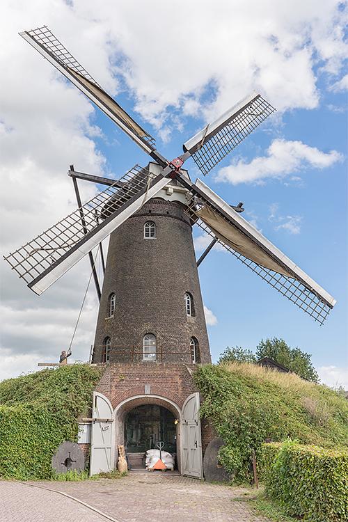3, Molen 01588 Holten's Molen (Deurne), Marcel van Nies (4-9-2016) | Database Nederlandse molens