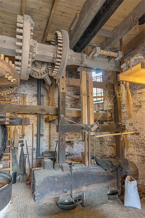 9, Molen 01588 Holten's Molen (Deurne), Marcel van Nies (4-9-2016) | Database Nederlandse molens