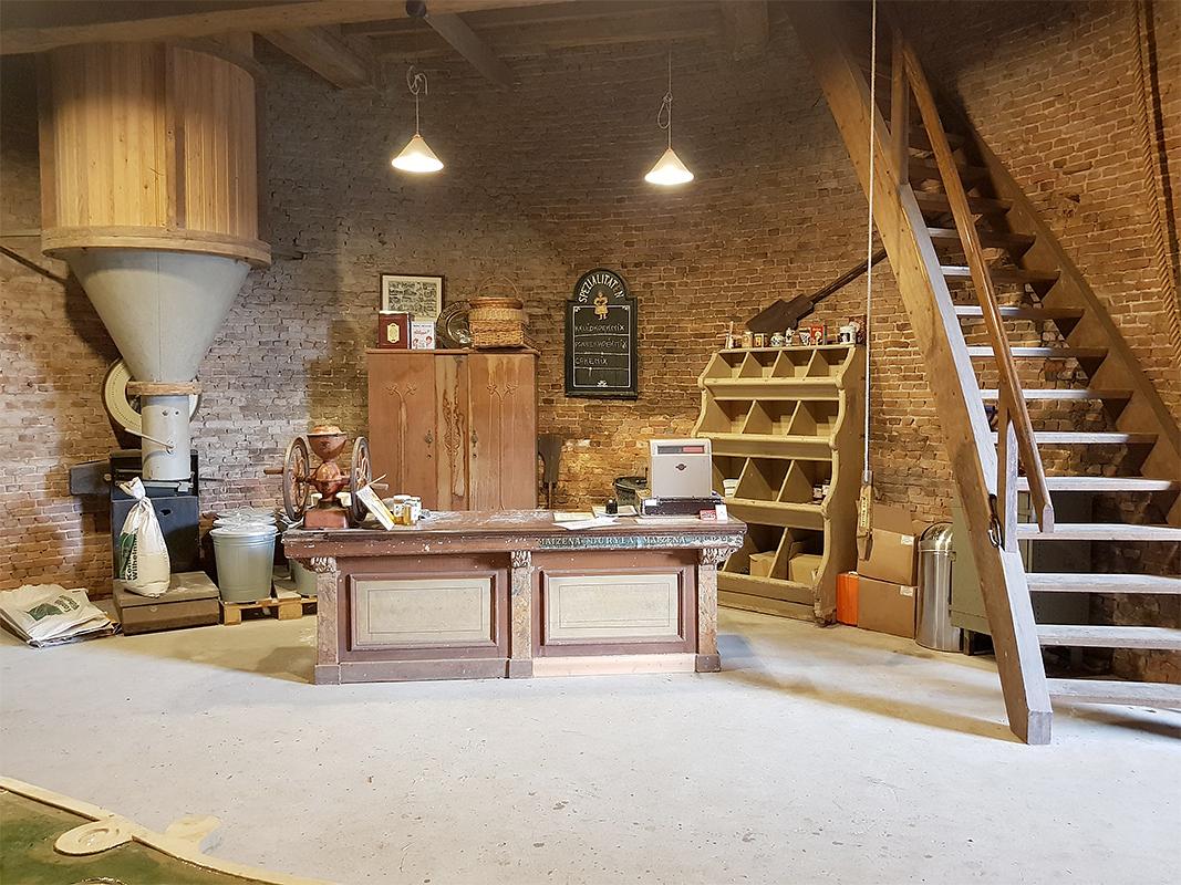 9, Molen 00370 Koningin Wilhelmina (Dongen), Pieter Zuijkerbuijk (10-8-2019) | Database Nederlandse molens