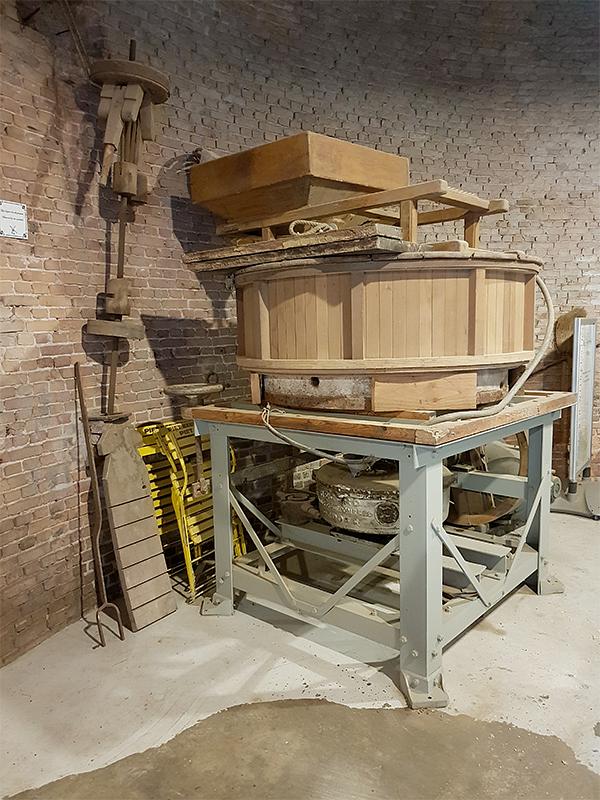 11, Molen 00370 Koningin Wilhelmina (Dongen), Pieter Zuijkerbuijk (10-8-2019) | Database Nederlandse molens