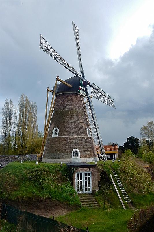 Molen 00378 Hertogin van Brabant (Drunen), Tony Hop (27-4-2016) | Database Nederlandse molens