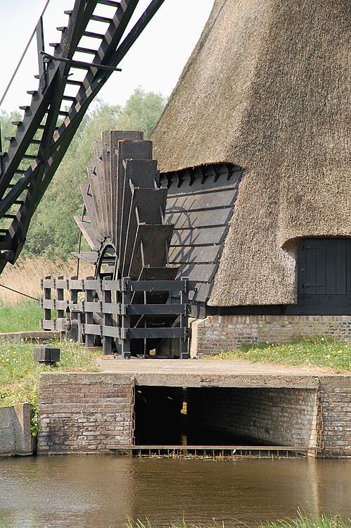 8, Molen 01187 Noordeveldse Molen / Nieuwe Molen (Dussen), Rob Pols (29-4-2011) | Database Nederlandse molens