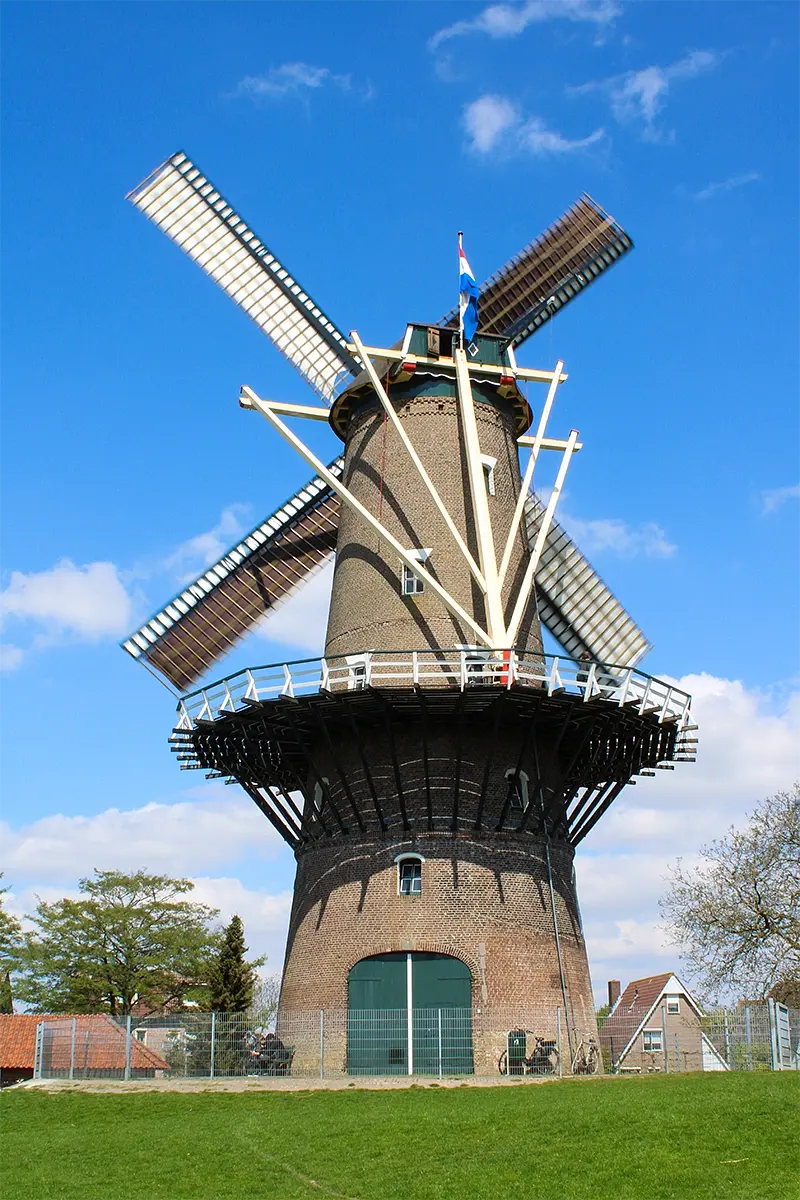 2, Molen 02657 De Onvermoeide (Raamsdonksveer), Tony Hop (27-04-2022) | Database Nederlandse molens