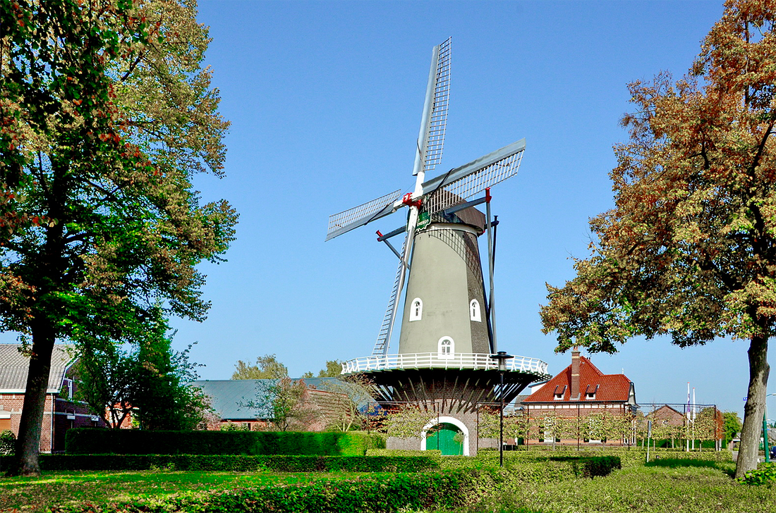 1, Molen 01949 Luctor et Emergo (Rijkevoort), Bernd Käding (16-10-2017) | Database Nederlandse molens